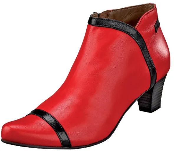 Auffällige bzw. elegante Stiefelette in spitzer Form