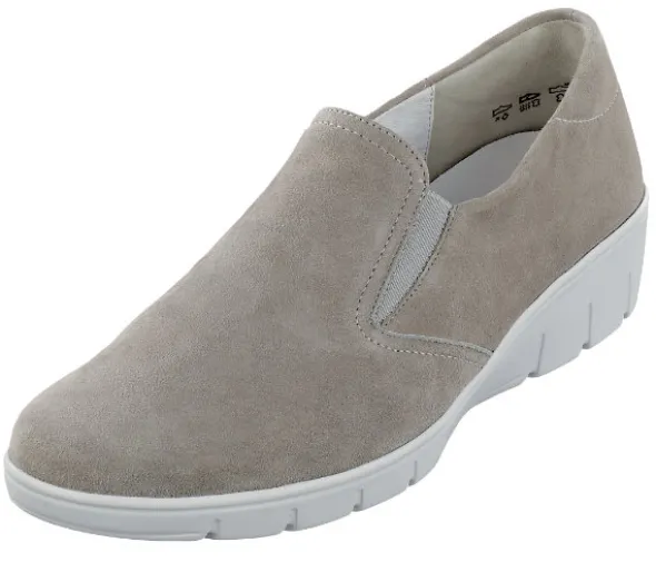 Bequemer Laschenslipper mit 2 Gummizügen am Rist