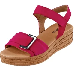 Keilsandalette mit Metallapplikation von Gabor