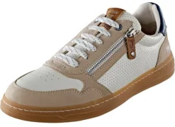 Sneaker mit Lochung von Mustang