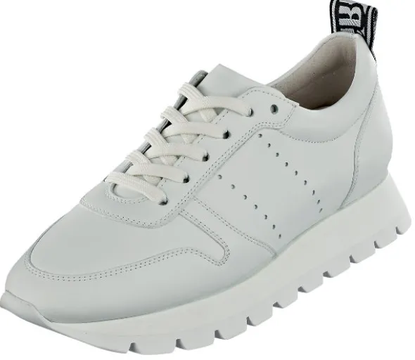 Sportlicher K&S Schnürschuh mit einer Schlaufe an der Ferse